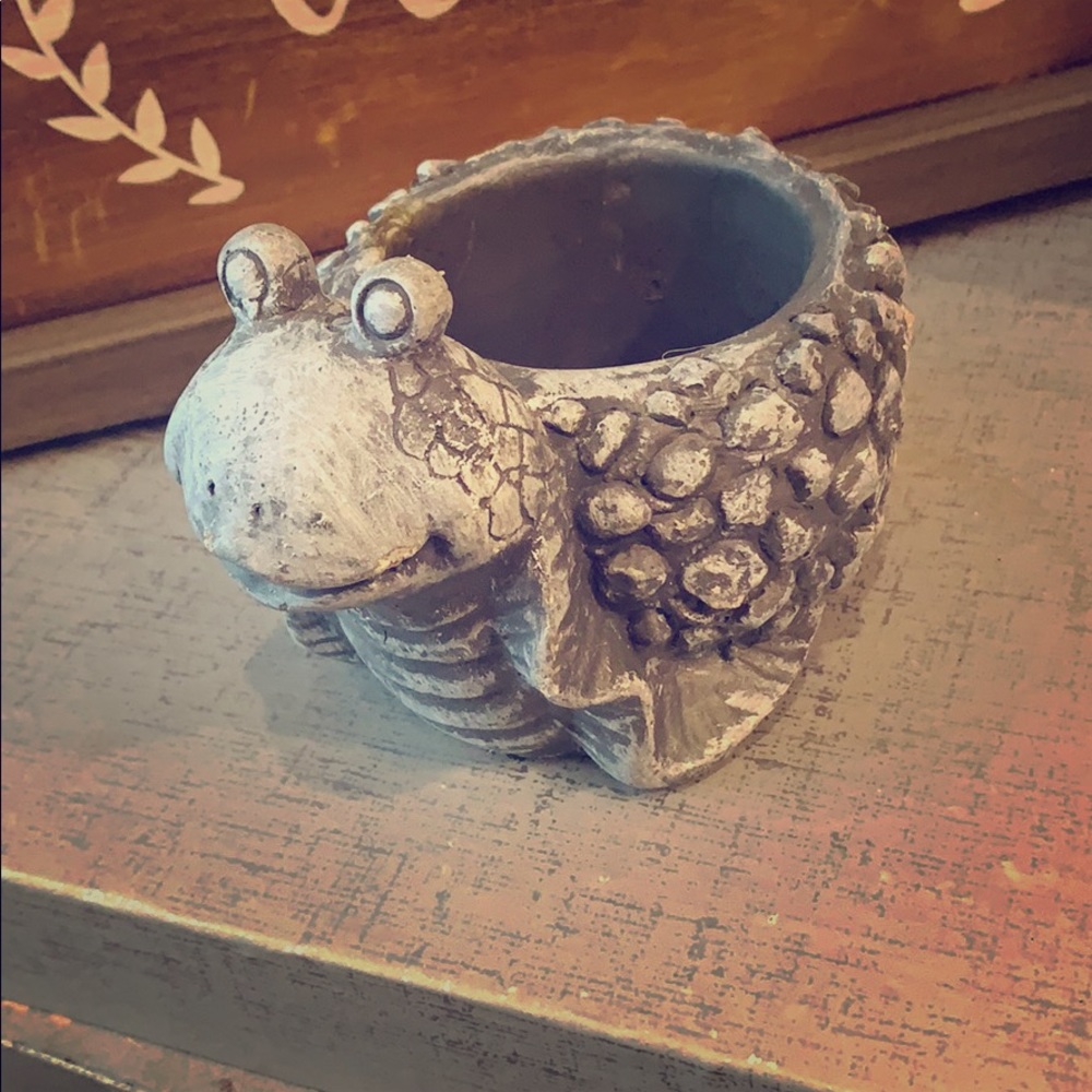 Slug planter